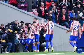 [中超]吴曦射门遭封堵 米内罗右侧补射建功