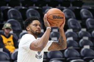 尼将目光投 尼将目光投