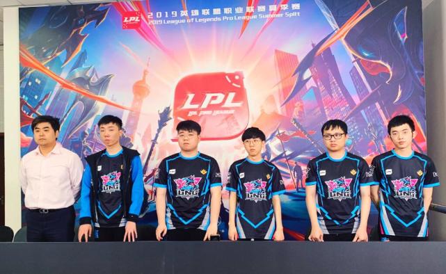 伊万科维奇 伊万科维奇